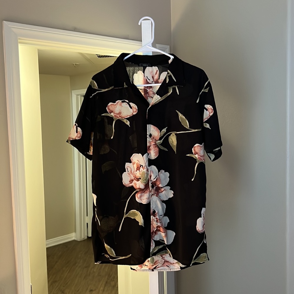 Early 2000’s Y2k Clubbing short sleeve button-up shirt